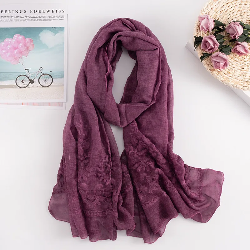 New Design Ethnic Embroidered Style Cotton Lace Scarf Shawls for Women Winter Muslim Hijab Bandana Pashmina