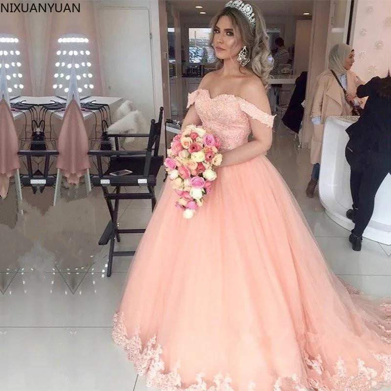 2021 brzoskwinia Quinceanera sukienki Off Shoulder aplikacje koraliki Lace Up suknia tiul 16 słodka dziewczyna Prom sukienki na przyjęcie