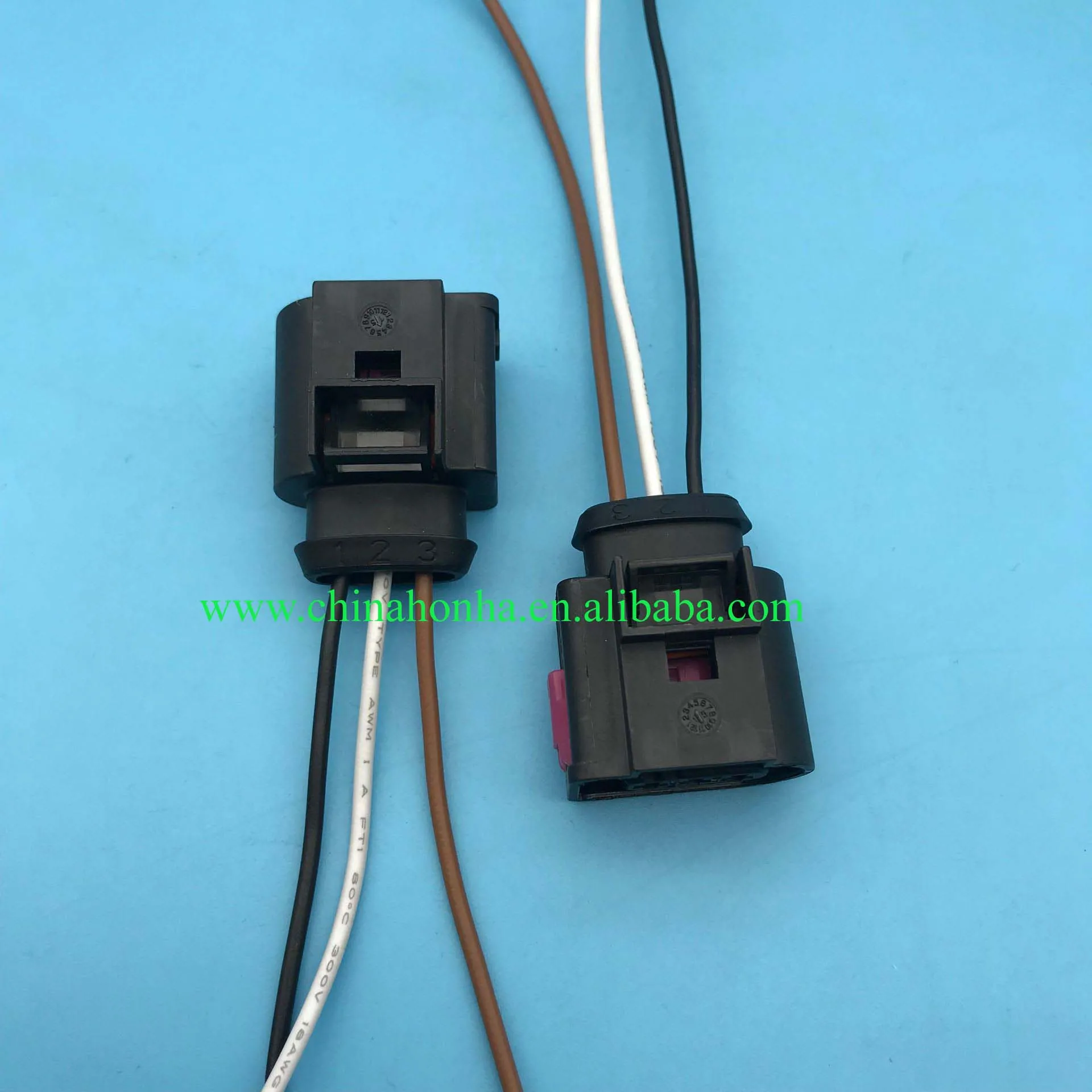 3 pins Automotive Fuel Rail Pressure Sensor Connector Plug 4D0971993