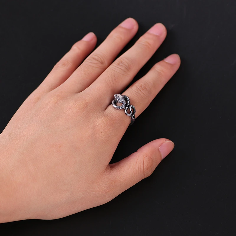 Retro Punk Ring Men And Women Domineering Alloy Metal Snake Ring Opening Adjustable Index Finger Ring Jewelry Gift Selling