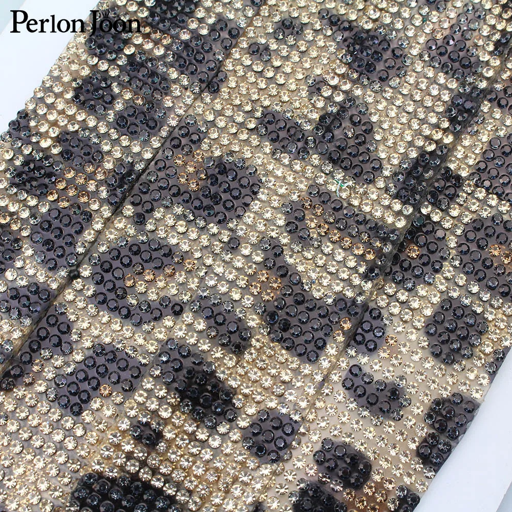 Hot sale 2.8cm width rhinestone print leopard webbing flashing leopard Hot Rhinestone trap clothing shoes decorative straps TR50