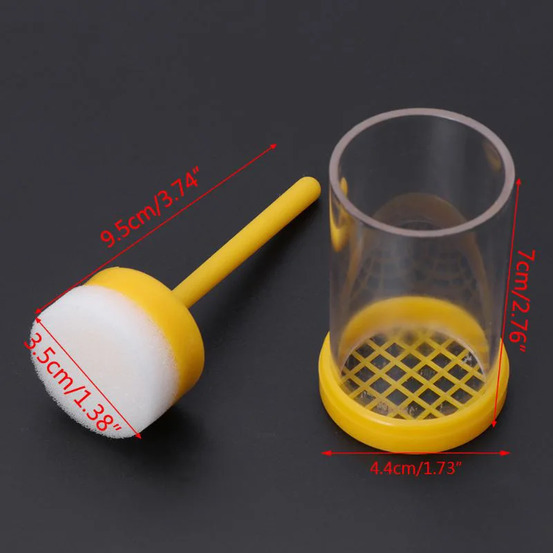 1pcs New Plastic Bee Queen Marking Cage Marker Bottle with Plunger Capture Bee Queen Beekeeping Equipment Free Shipping