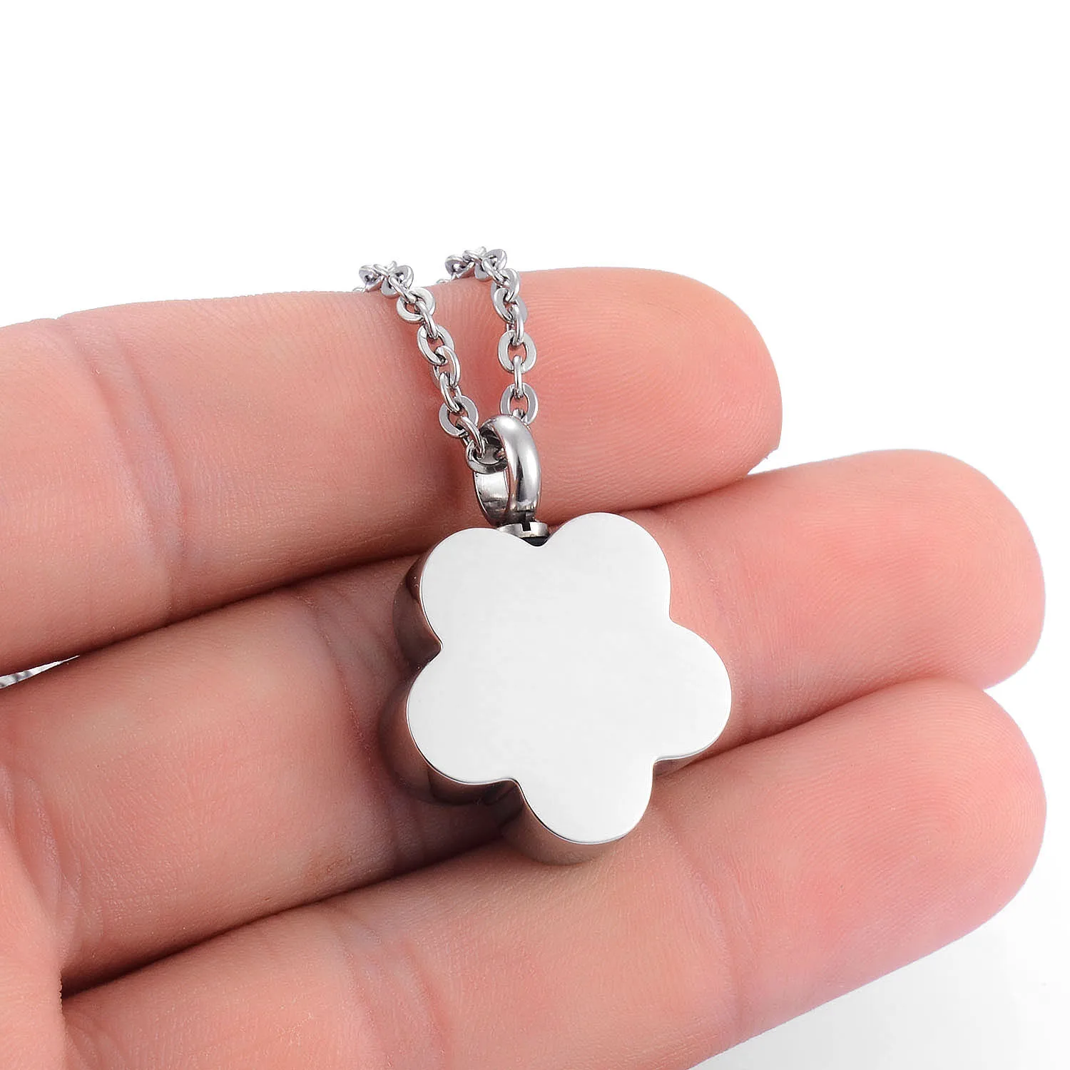 Stainless Steel Pendant Flower-Shape Fashion Souvenir With 50 Cm Necklace