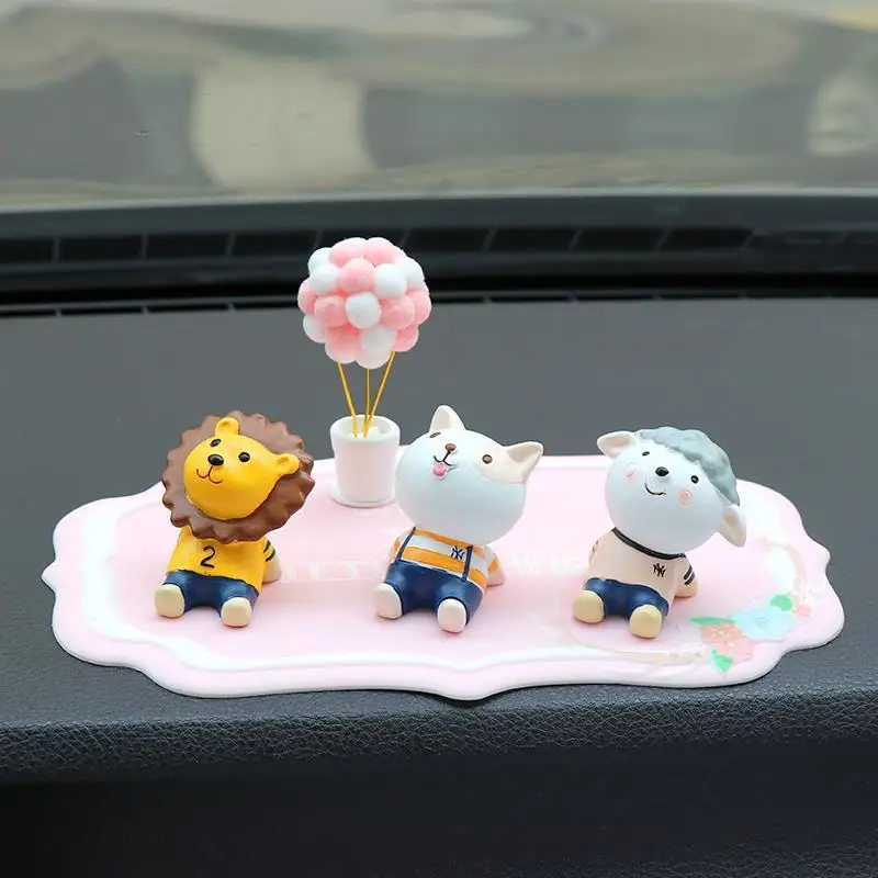 Car Interior Decoration Cute Cartoon Animal Lion Giraffe Ox Tiger Look Up Sky Desk Ornaments Balloon Auto Accessories Gifts Toys