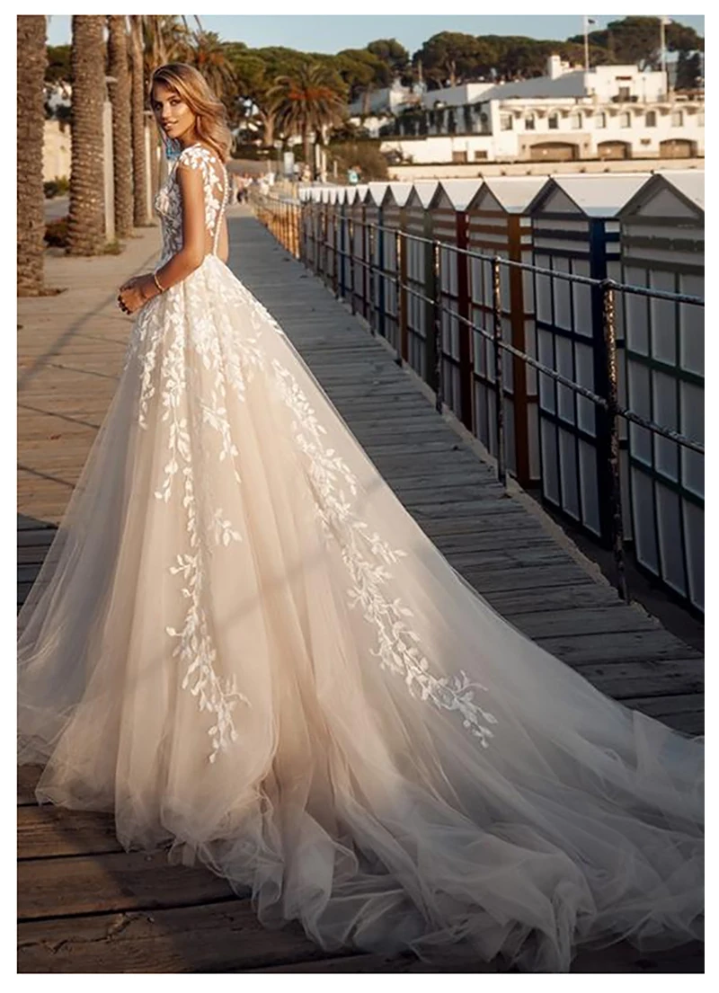 Boho Wedding Dress 2024 Lace Appliques Beach Illusion Back Puff Tulle Bride Gowns Backless vestidos de noiva