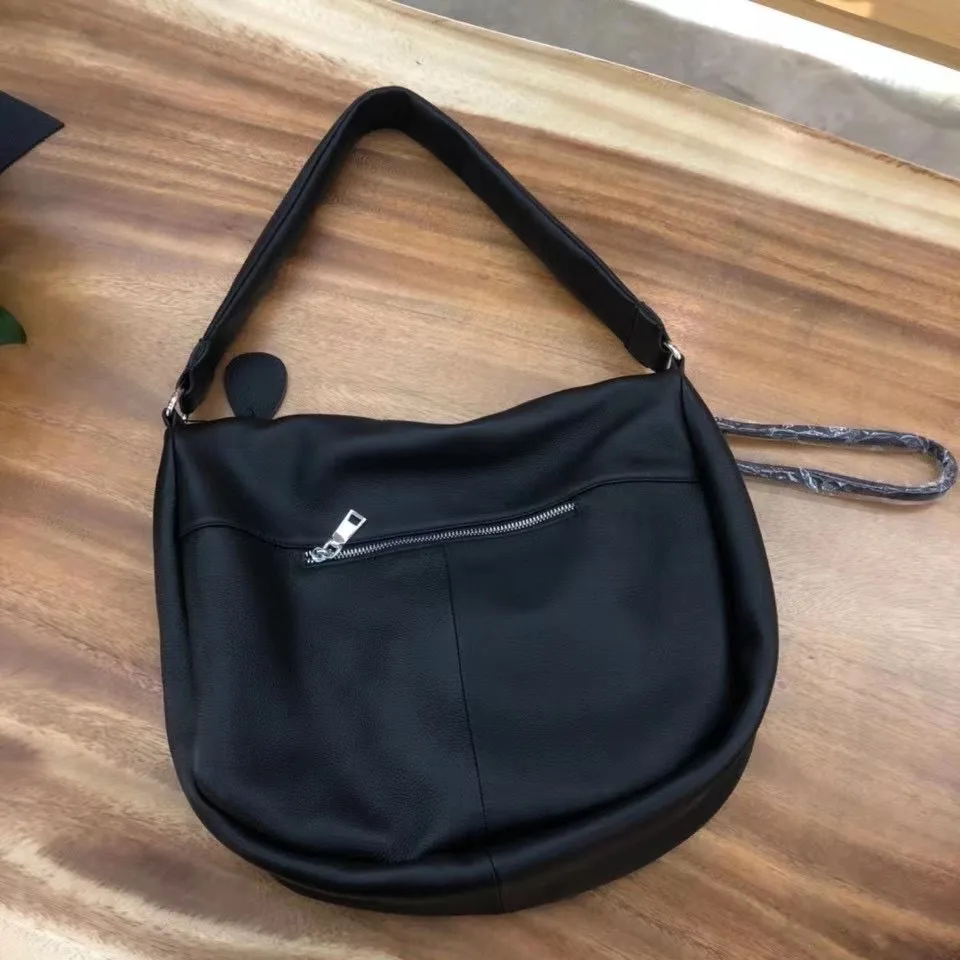 2021 new Korean version of casual large-capacity dumpling bag, lightweight ladies one-shoulder messenger bag, lazy trend