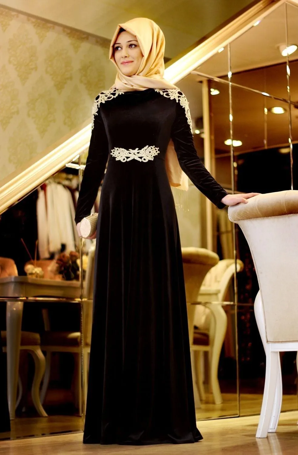 

Lace Dubai vestido de noiva Longo Velvet Long Formal Long Sleeve Muslim Evening Gown With Hijab mother of the bride dresses