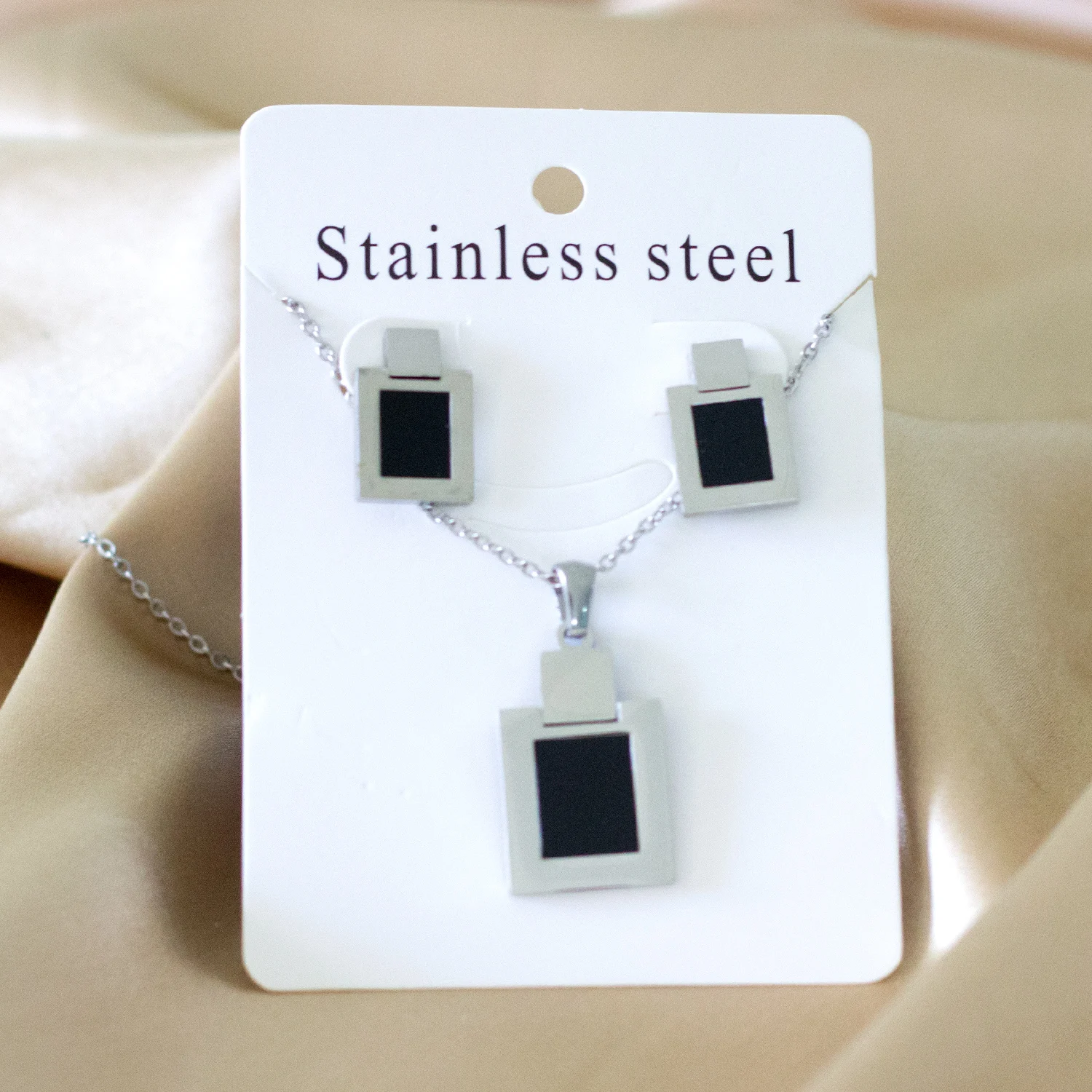 Black Shell Pendant Necklace Stud Earrings Set 316L Stainless Steel Jewelry Set For Women Men Party Gift Accessories