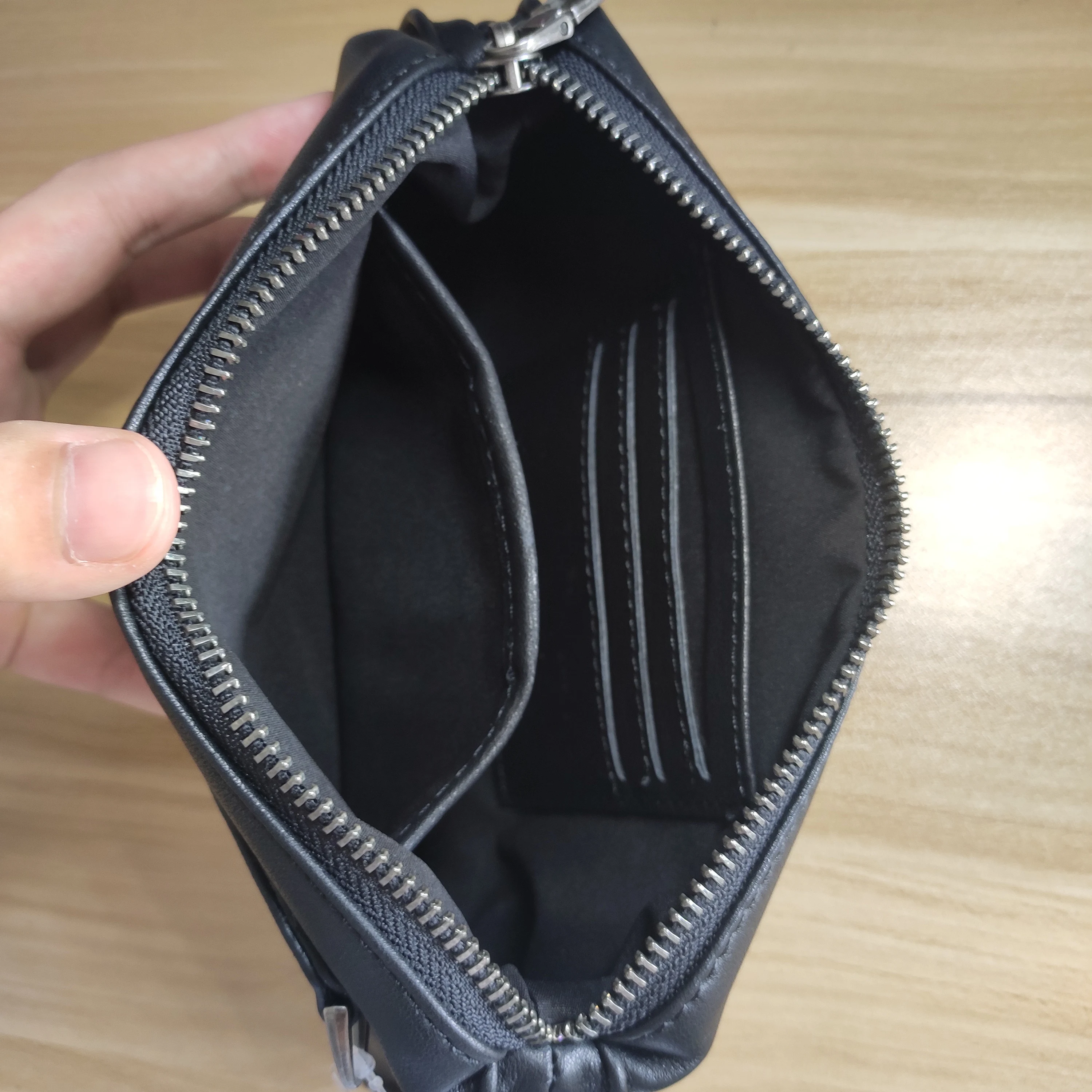 AETOO-Bolsa de mano larga de cuero suave para hombre, cartera retro, billetera para teléfono móvil