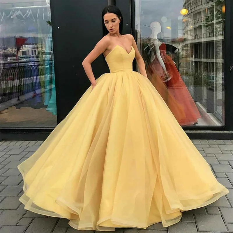 BridalAffair Gorgeous Multicolor Tulle  Ball Gown Prom Dress Elegant Sweetheart Backless Floor Length Evening Dresses for Party