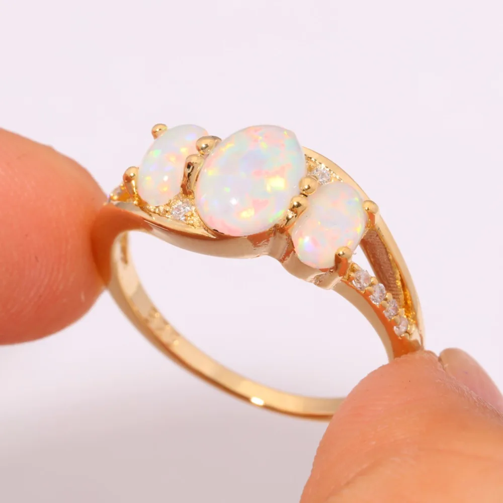 Cinily ホワイトファイヤーオパール充填指輪イエローゴールド色の女性リングオーバル石ボヘミアボヘミアン夏の宝石類のギフト女性