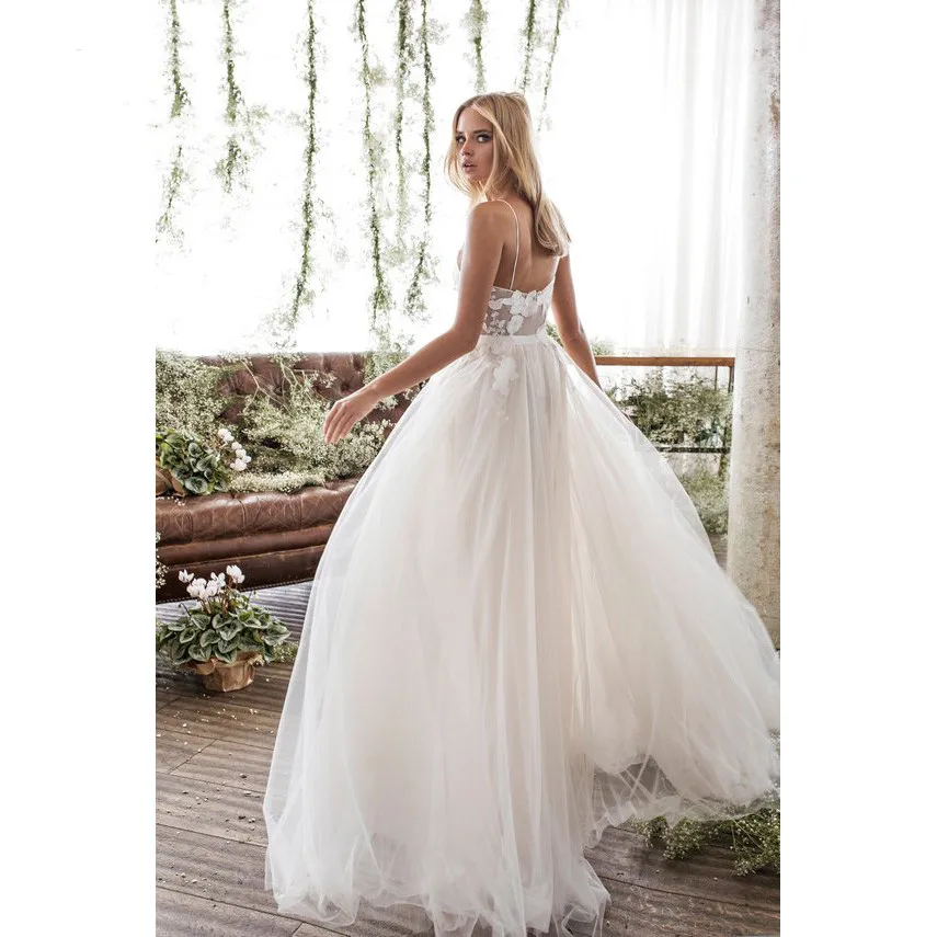 Abiti da sposa da spiaggia spalline per Spaghetti Applique in pizzo floreale 3D senza maniche con apertura sul retro una linea abiti da sposa in Tulle Sweep Train 2024