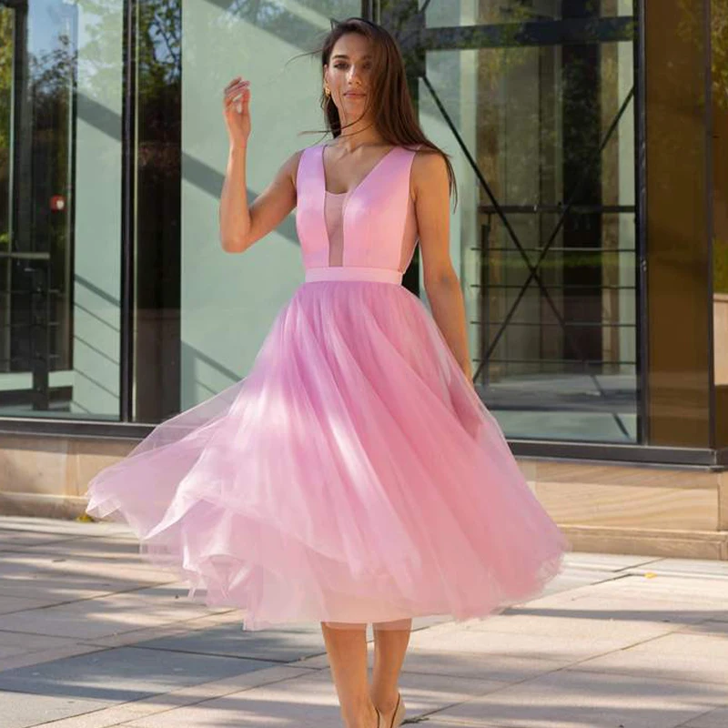 

Pink Tulle Prom Dresses Scoop Neck Tea-Length Homecoming Dress Pleats A Line Graduation Party Gowns Custom Made