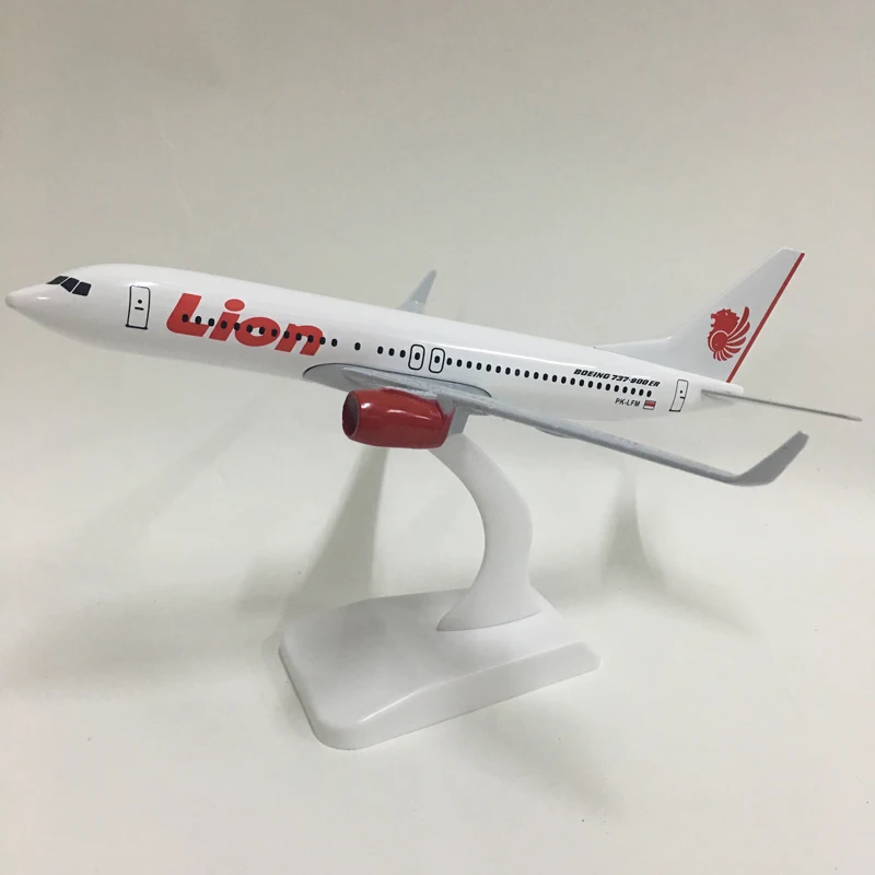 

JASON TUTU 20cm Lion Boeing 737-900 Plane Model Airplane Model Aircraft Model 1:300 Diecast Metal planes toys Gift Collect