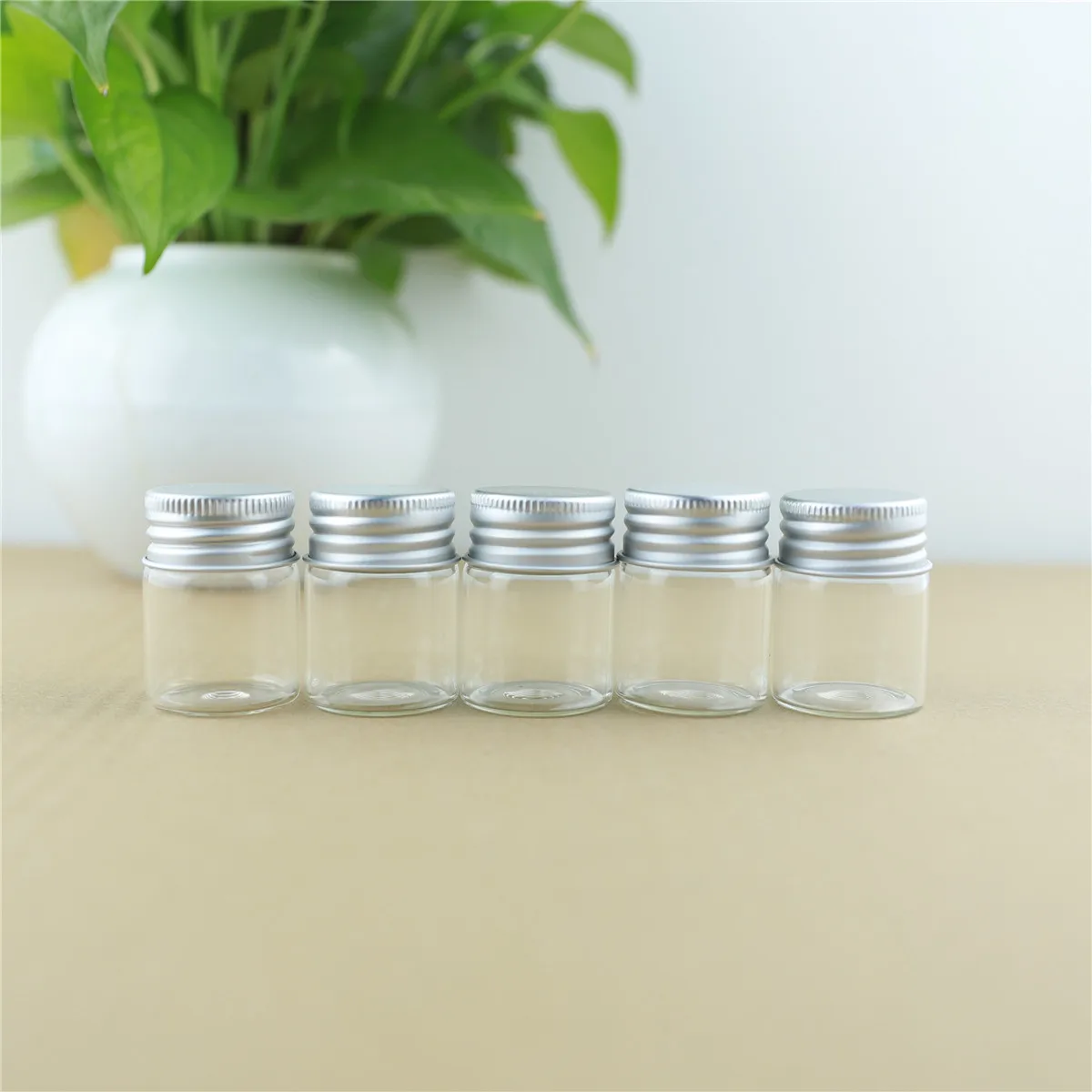 24 PCS/lot 30*40mm 15ml Cute Small Glass Bottles Aluminum Caps Glass Tiny Jars Vials Transparent Glass Containers Bottles