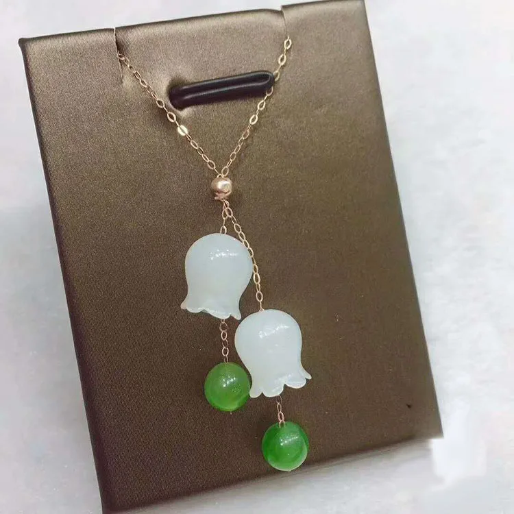 only one 18K gold white jade Jasmine Orchid Flower Pendant New pendant clavicle Necklace girlfriend wife's mother birthday gift