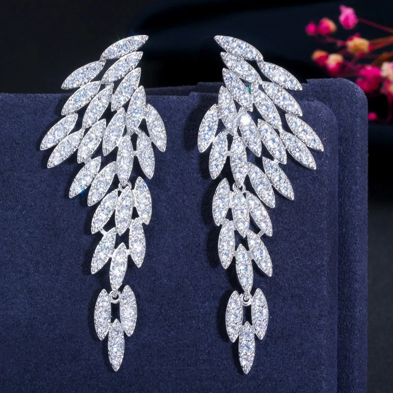 CWWZircons Elegant 18k Gold Plated Cubic Zirconia Long Dangle Feather Wing Drop Earrings for Women Fashion Boho Jewelry CZ640