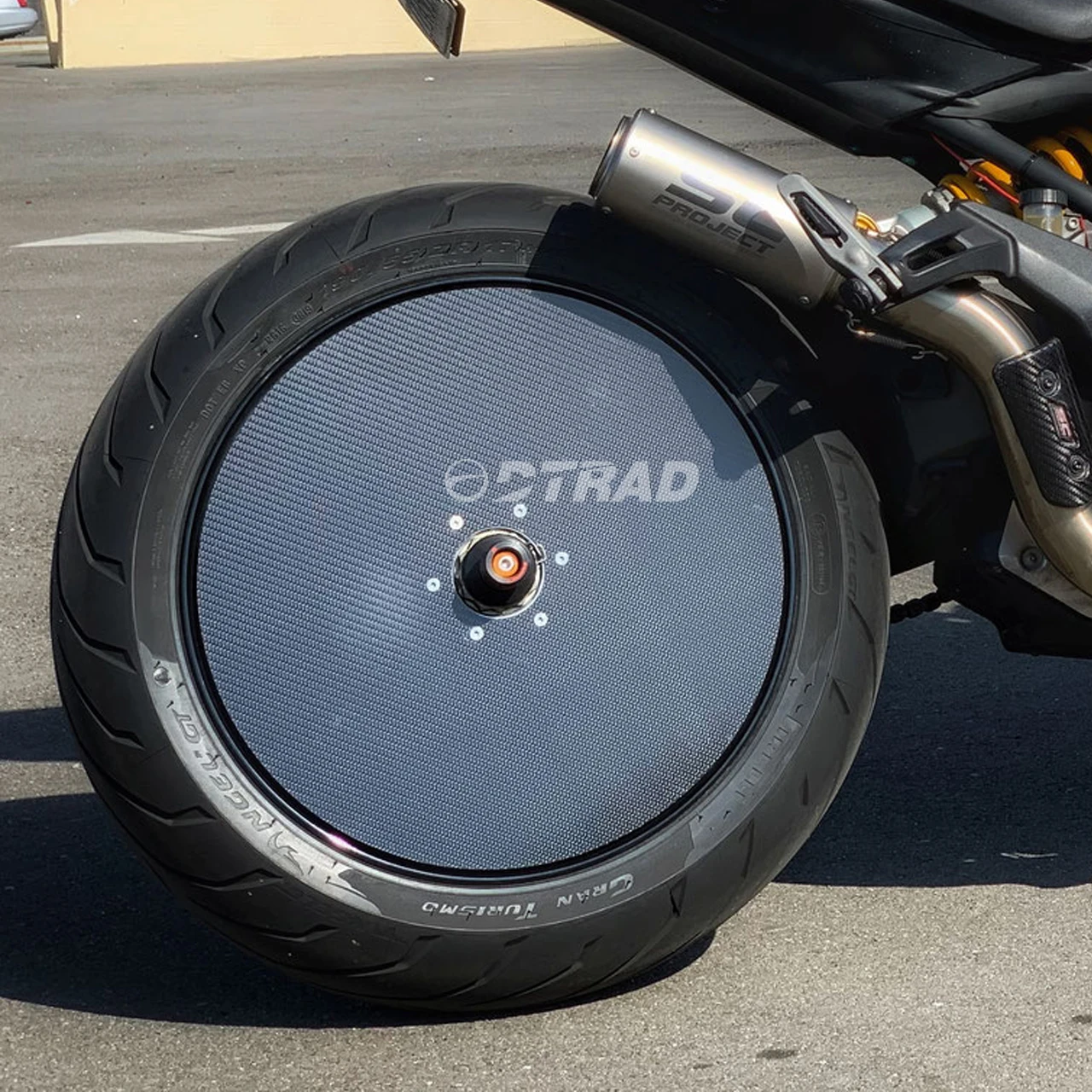 Real Carbon wheel cover disc Matte Full Carbon Disc glossy with a CNC 7075 Aluminium Flange and black screws Suitable image 4