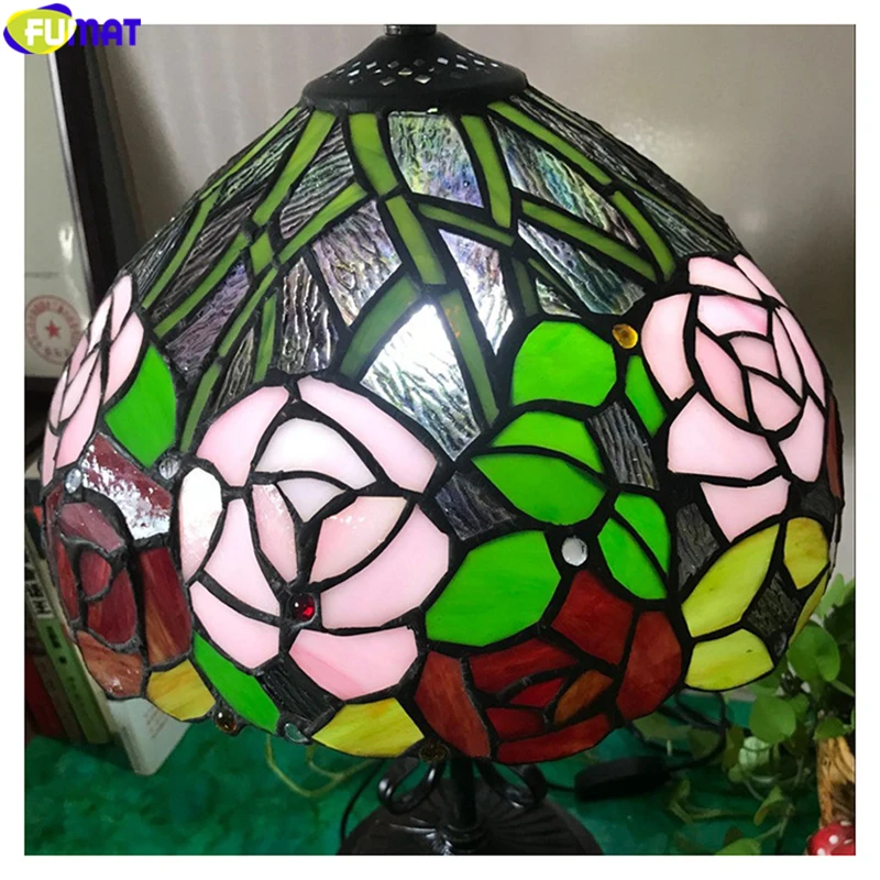 FUMAT Tiffany Style Stained Glass Table Light Multicolor Rose Lotus Flower Lampshade Arts House Decor Alloy Frame Rero Desk Lamp