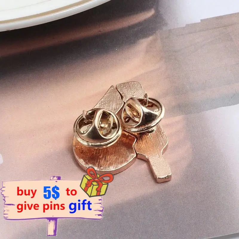 2pcs/set Broken Heart Wine Bottle Enamel Pins Fashion Love Brooch for Lover Denim Jackets Metal Badge Pin Backpack Jewelry Gifts