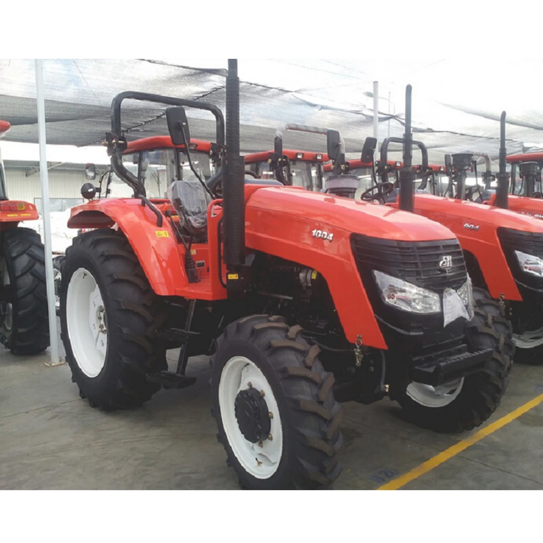 4WD Farm Tractor 100 Horsepower A Variety of Equipment Can Be Selected