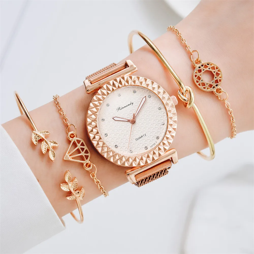 2021 Rose Gold Watches Women Gear Design Luxury Fashion Metal Magnets Strap Ladies Wristwatch Quartz Woman Clock Female Watch