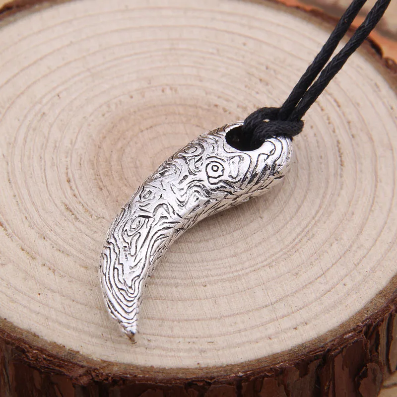 dropshipping 1pcs Viking Age Style Damascus Steel Bear\'s/Wolf\'s Tooth Pendant with jewelry cord