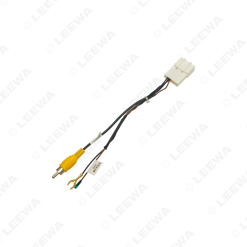 LEEWA-Cable convertidor de Audio para cámara trasera de coche, adaptador de Cable inverso de estacionamiento para Hyundai, KIA, 1 unidad, # CA7088