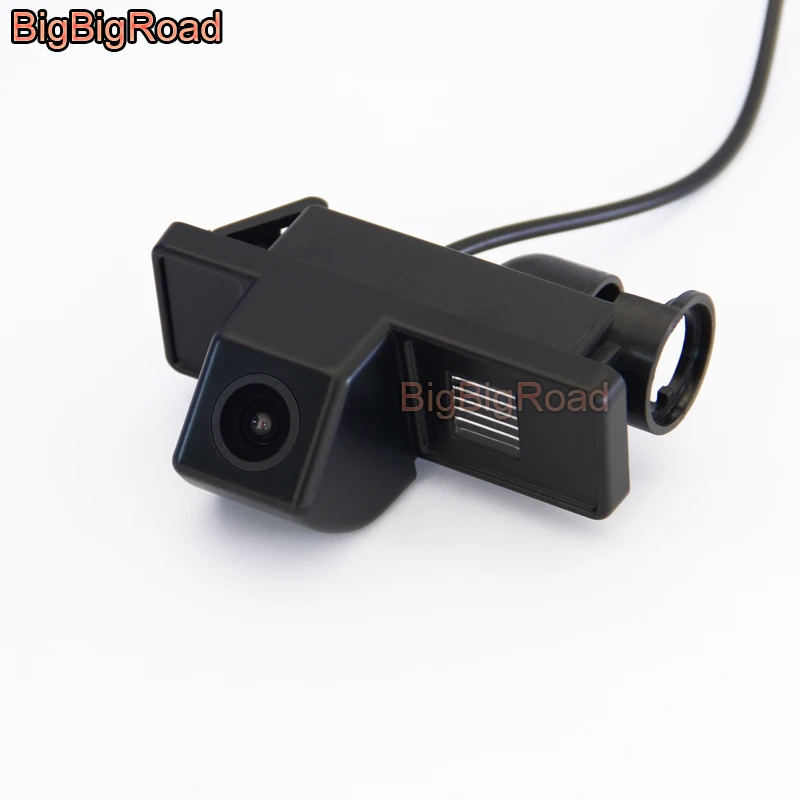 

BigBigRoad Car Rear View Backup Camera For Mercedes Benz B Class Vito W639 Viano Sprinter Valente Waterproof Parking Camera