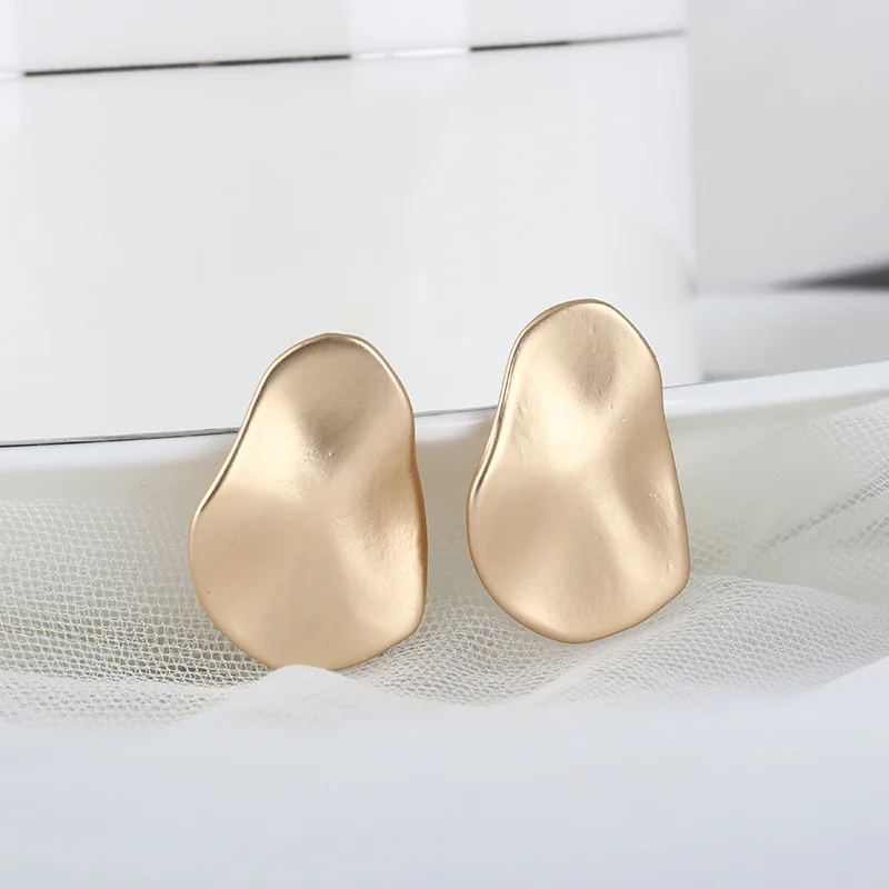 Fashion Metal Simple Geometry Irregular Round Shape Earrings Ladies\' Elegant Ear Stud Earrings