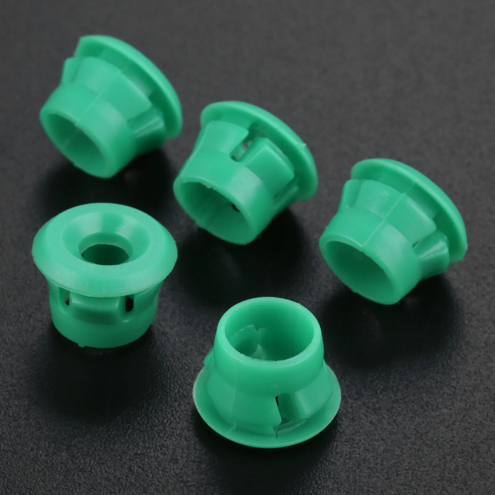 50Pcs Side Sill Skirts Moulding Grommet Clips Fasteners 51711932996 Plastic Rivet Retainer For BMW E30 E32 E36 E46 E60 E61 E63