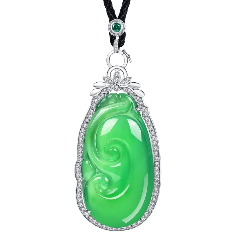 Natural green chalcedony jadeite Pendant Ice species Emperor Manyang green flowering Necklace jadeite Pendant