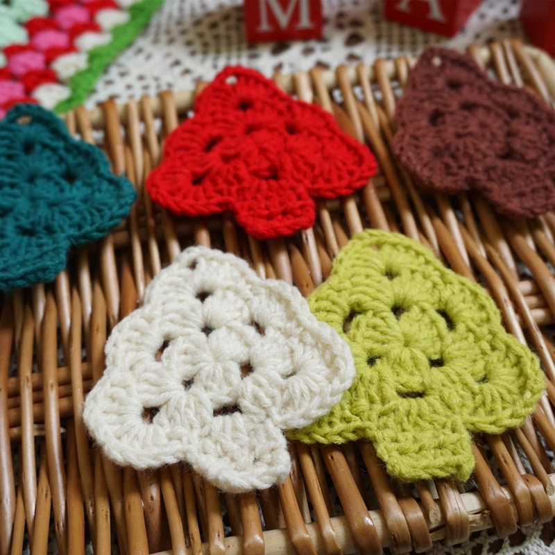 30pcs/lot Handmade Original 9cm Hand Crochet Doilies Pad Handmade Christmas Tree Cup Mat Decorative Mat Christmas decorations