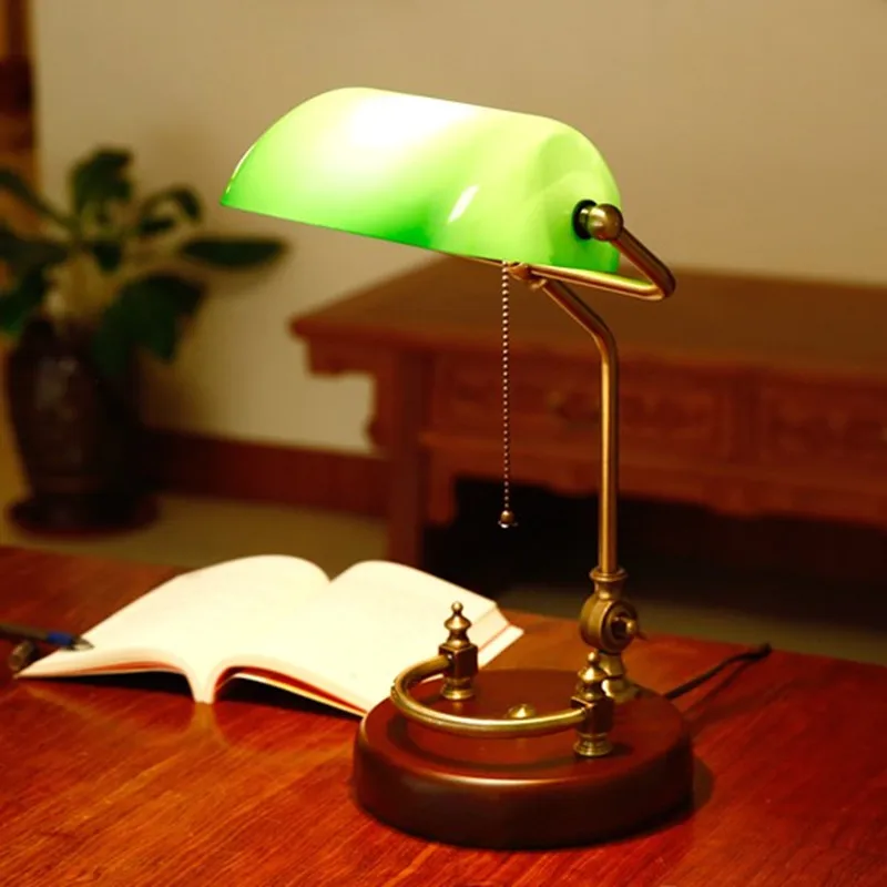 Traditional Bankers Lamp Wood Base Handmade Emerald Green Glass Shade Vintage Office Table Light Antique Style Desk Lamps