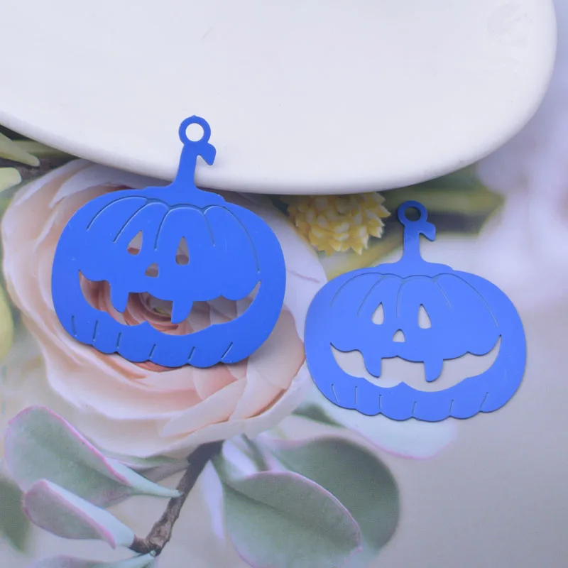 30 Stück AB6839 36*33mm Halloween-Anhänger aus Messing in Silberfarbe, Kürbis-Anhänger für die Herstellung von Halsketten und Ohrringen – Detail 10