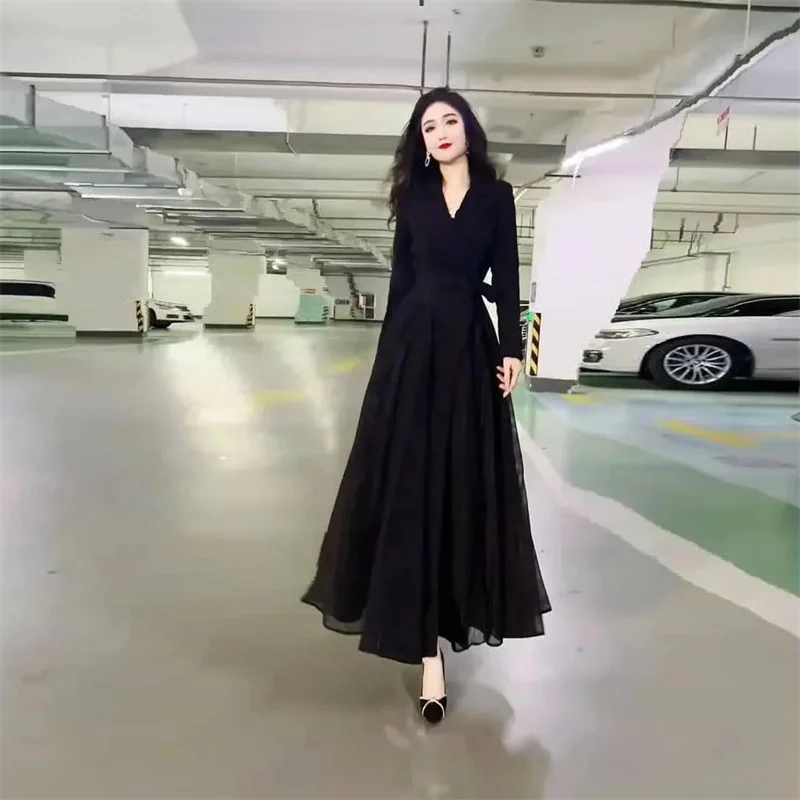 High-End Fashion Windbreaker Dress Female 2023 Spring New Suit Collar Waist Mesh Stitching Long Party Dress Women Elegant Black