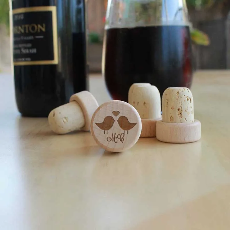 Customized Wood Wine Stopper Wedding party Favor decor Personalized Bottle Cork Toppers with laser design name gift for guest