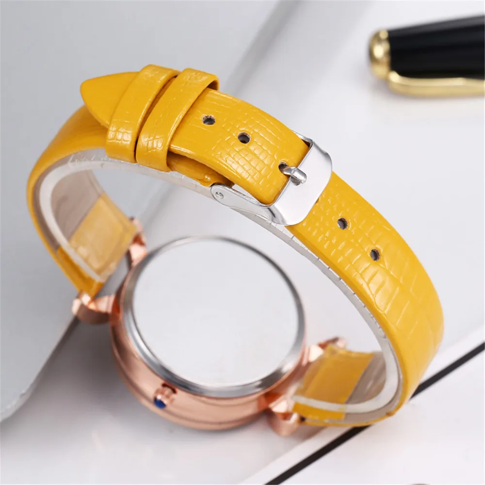 Elegant Moon with diamonds Watches Women Fashion Luxury Quartz Wristwatches Casual Female Leather Watch Creative Montre Femme