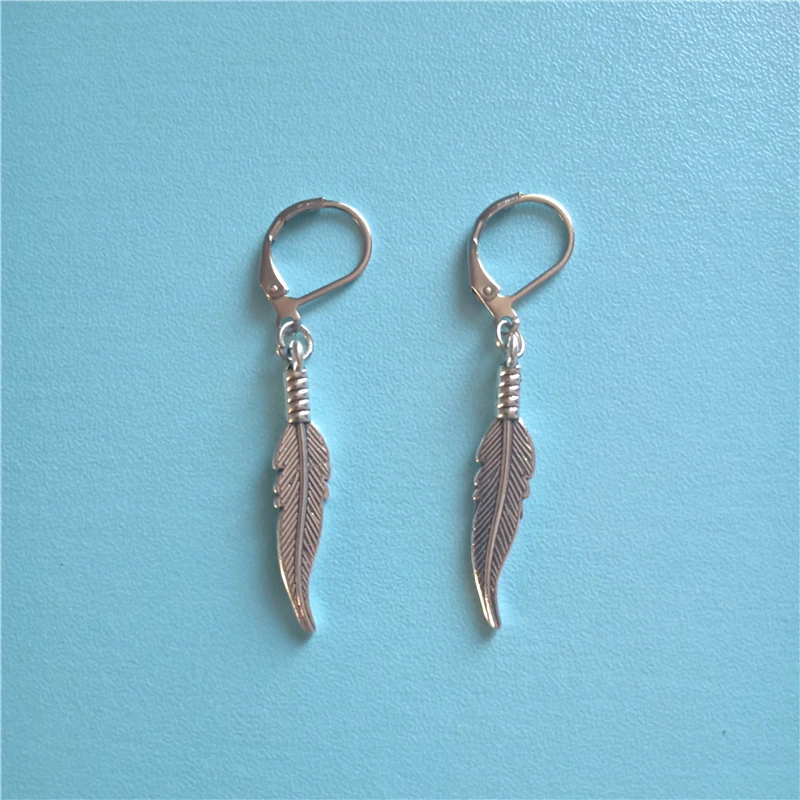 Beautful Boho Feather Leverback Earring, Dainty Feather Charm Minimalist Jewelry, Bohemia Earrings Dropshipping