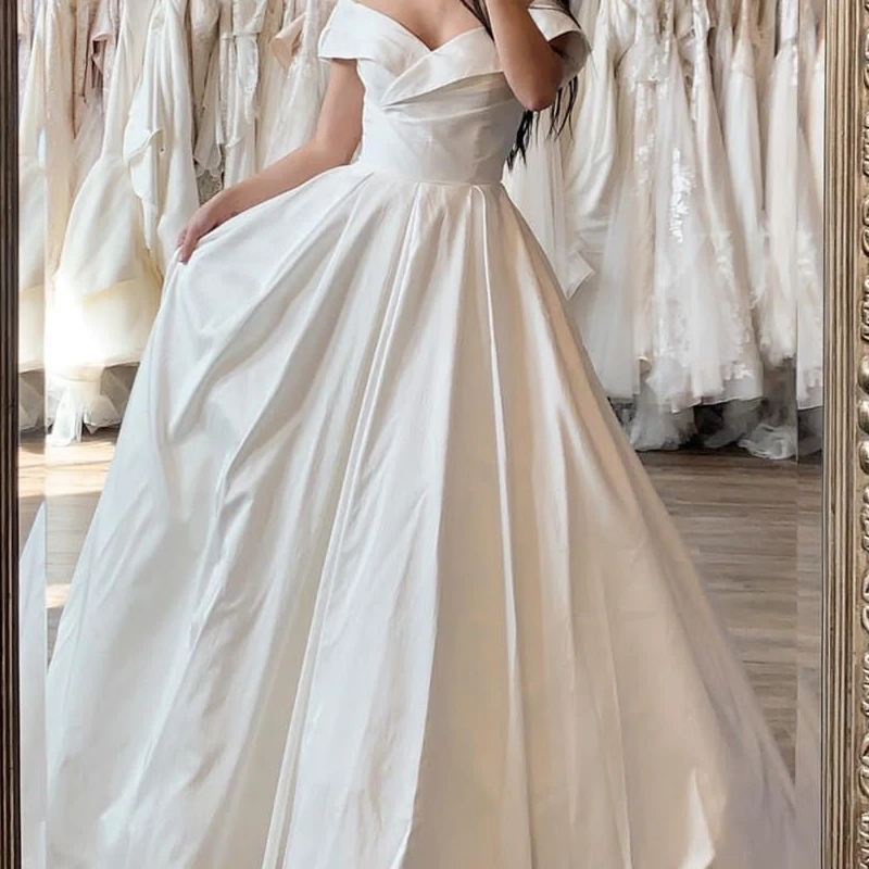 Satin Wedding Dress Sweetheart Short Sleeve Ball Gowns Simple Bridal Gown For Women Rustic Civil Cheap Robe De mariee Gorgeous