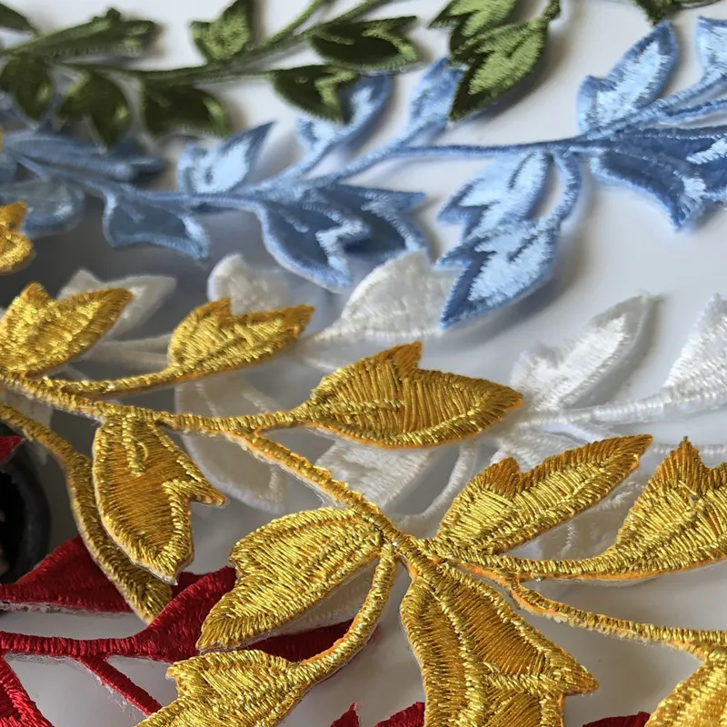 1Pcs Long Gold Leaves Embroidery Applique Patch Fabric Iron On Costume Clothes Decoration Accessories Diy Flower Patches Green