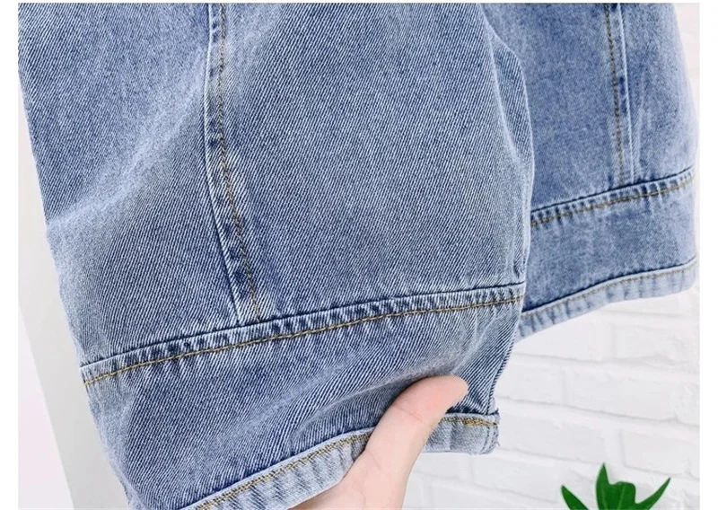 2025 Herbst Neue Kinder-Latzhose, Baby Jungen Mädchen Lässiger Jeans-Overall, Einfarbiger Freizeitanzug, 1-7 Jahre, Hochwertige Latzhose für Kinder – Detail 7