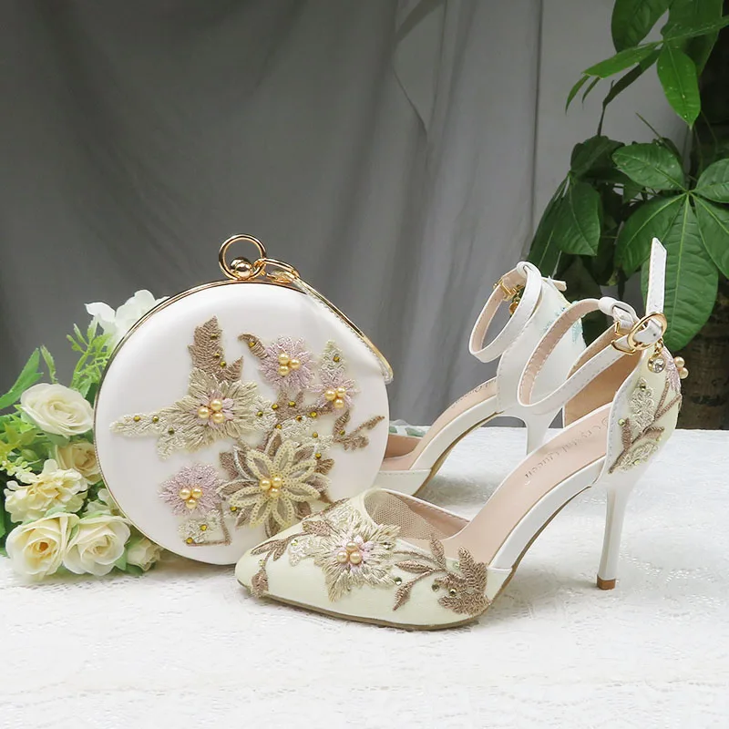 Sacos redondos de renda flor sapatos de casamento com sacos combinando salto alto apontou toe tornozelo cinta senhoras festa sapato e saco conjunto