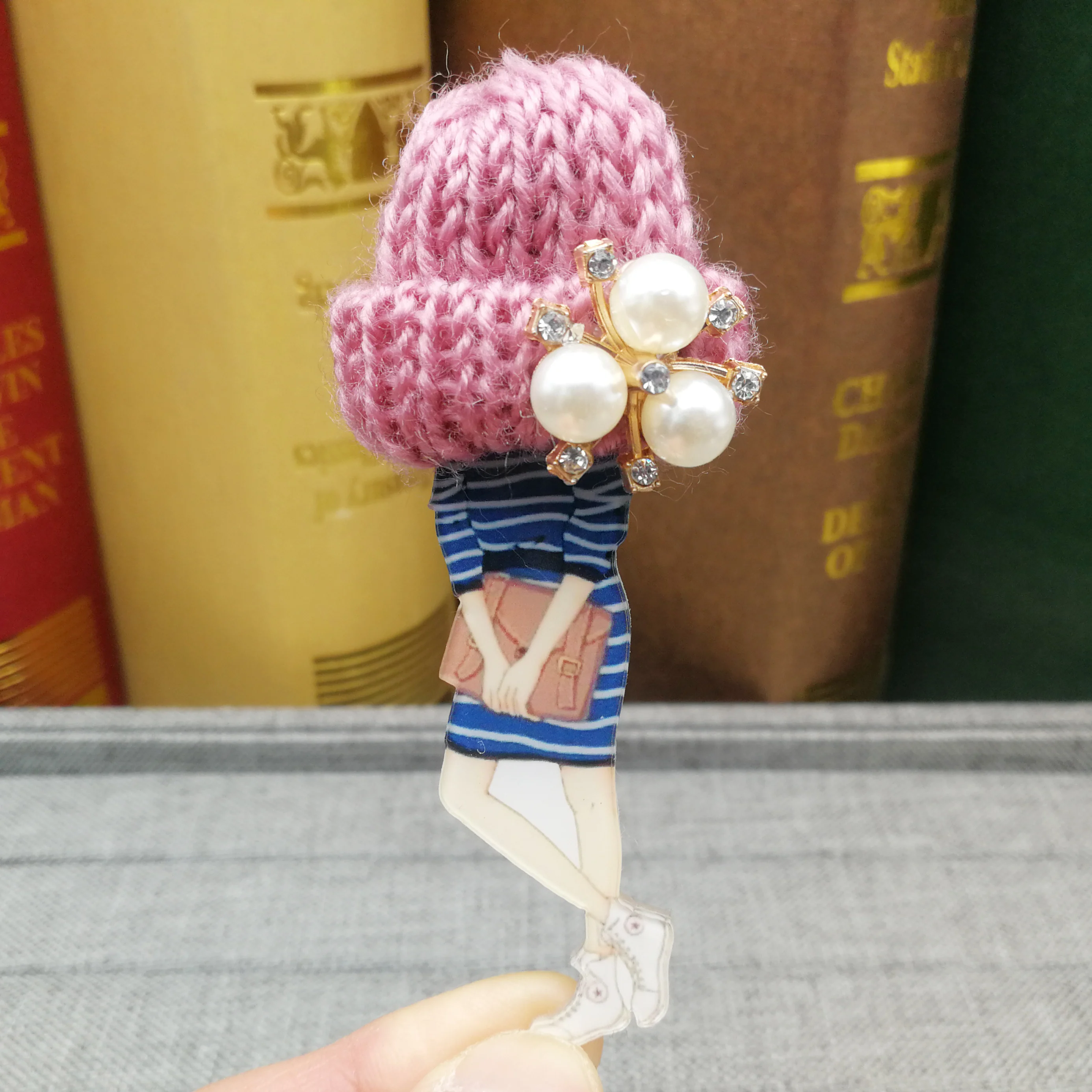 New Cute Handmade Brooches Fashion Beauty Rhinestone Acrylic Brooch Badge Pin T-shirt Cap Scarf Clothes Accessories Girls Gifts