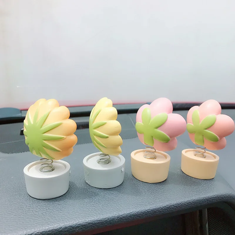 Car Shaking Head Sunflower Decoration Cute Sun Flowers Shake Head Ornament Car Interior Accessories Tabletop Gift Collection Toy 4