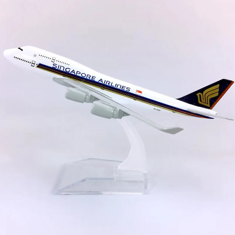 

Модель самолета B747 Air Singapore airlines, 16 см, литье под давлением, 1:400, с базовым сплавом