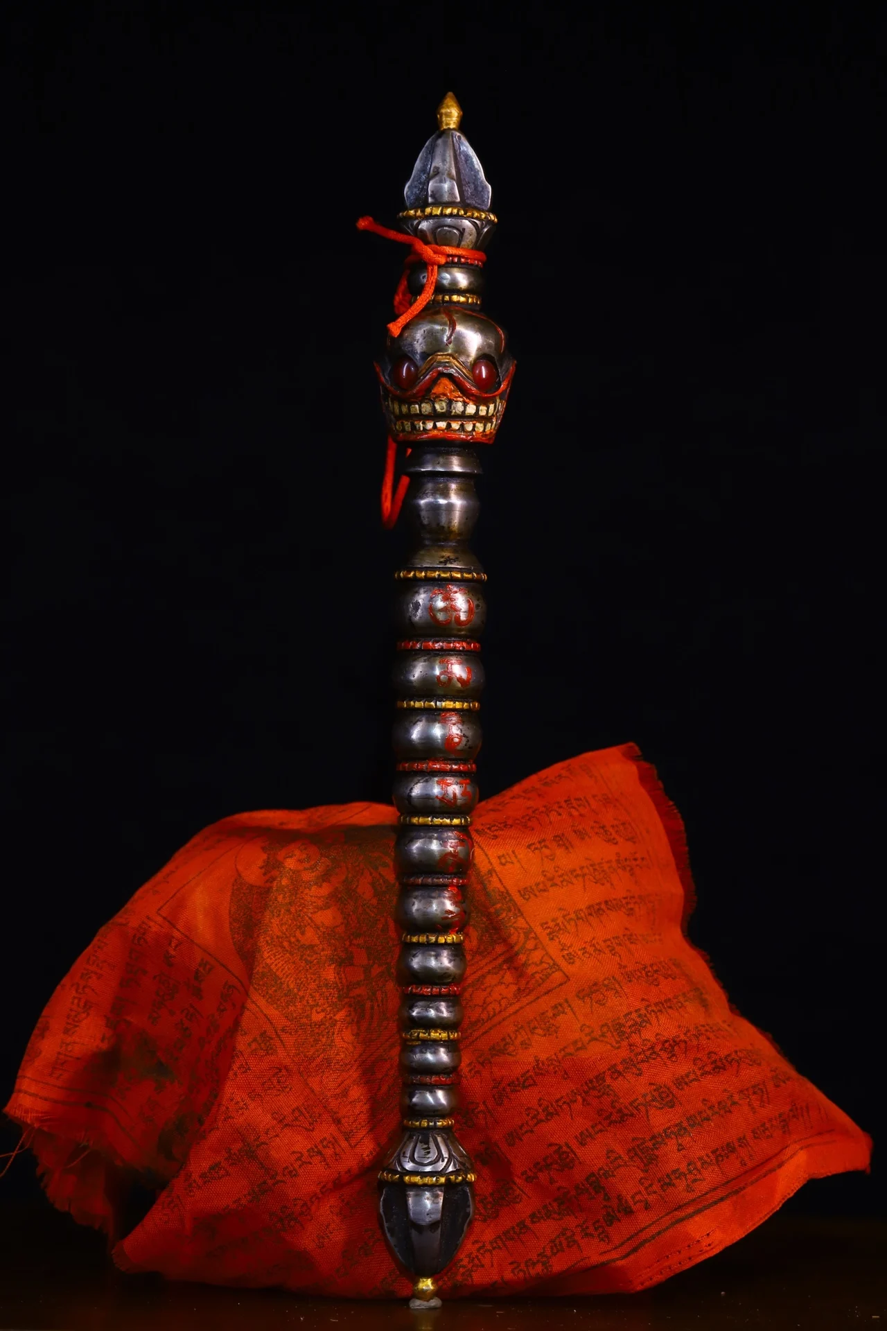 13"Folk Old Tiantie Cinnabar Mosaic Gem Skull Head Vajra Phurpa Amulet Dharma Town House Exorcism view 5