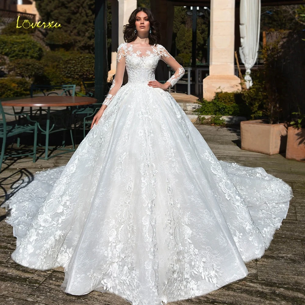 Loverxu scollo tondo manica lunga abito da ballo in pizzo abiti da sposa 2024 Appliques di lusso in rilievo cappella treno abiti da sposa Vintage