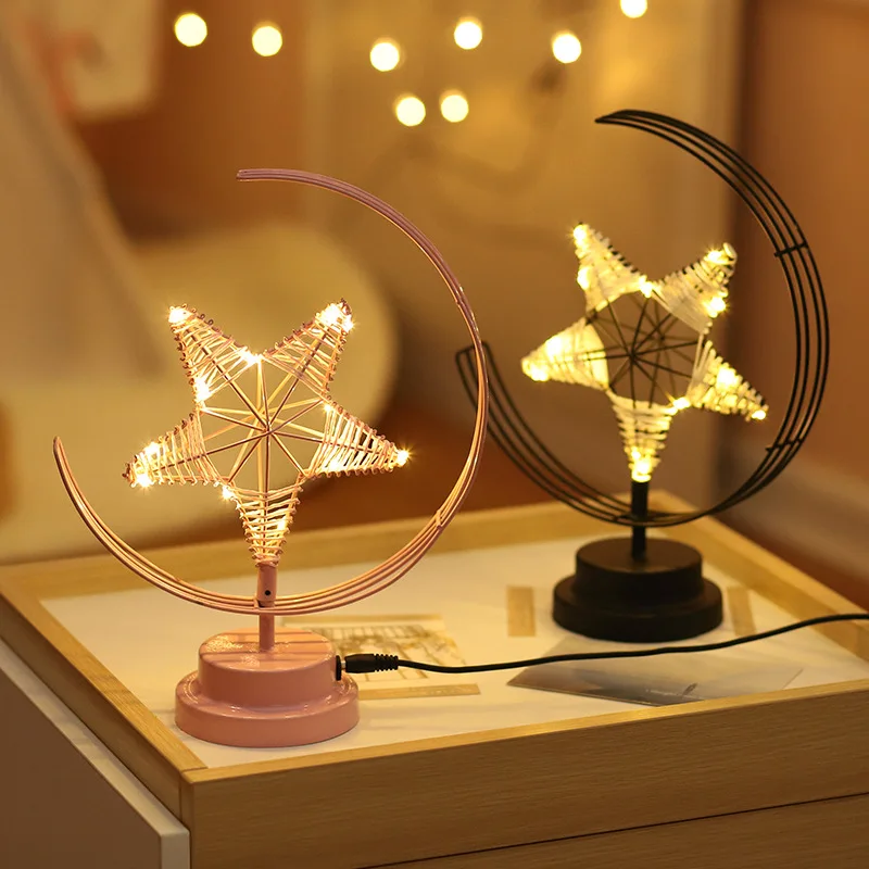 LED Wrought Iron Decoration Lamp Five-pointed Star Iron Frame Modeling Lamp Instagram Wind Christmas Day USB Decoration Lamp