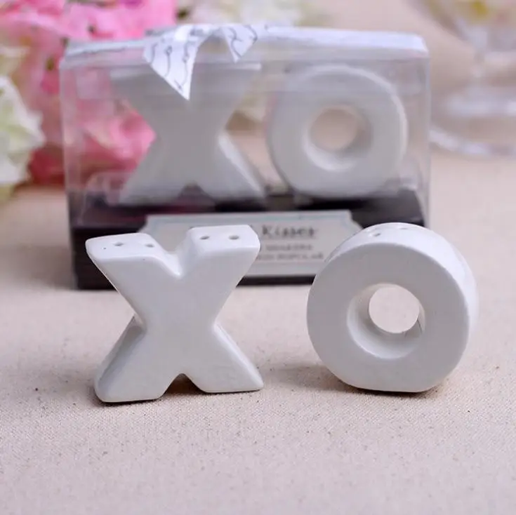 Hugs & Kisses From Mr. & Mrs. XO Ceramic Salt & Pepper Shakers 300Set/Lot wedding favors party gifts SN863